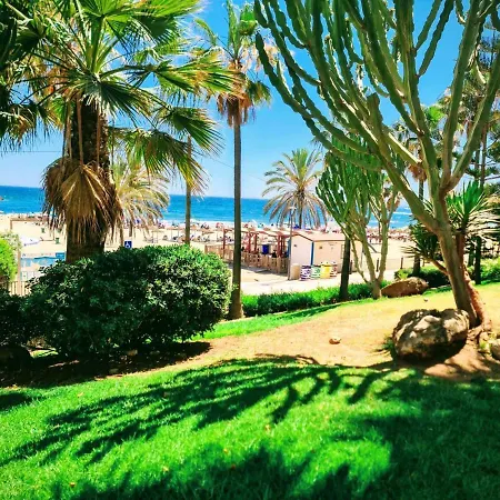 Pensión In Guest - Private In The Fishing Port Of Marbella