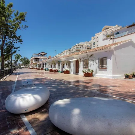 In Guest - Private In The Fishing Port Of Marbella