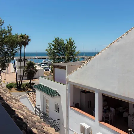 In Guest - Private In The Fishing Port Of Guest house *