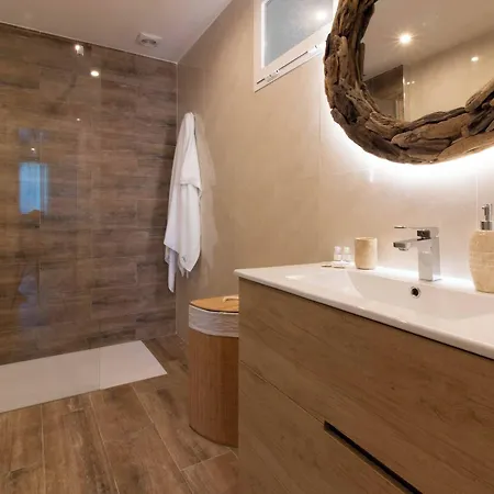 In Guest - Private In The Fishing Port Of Guest house